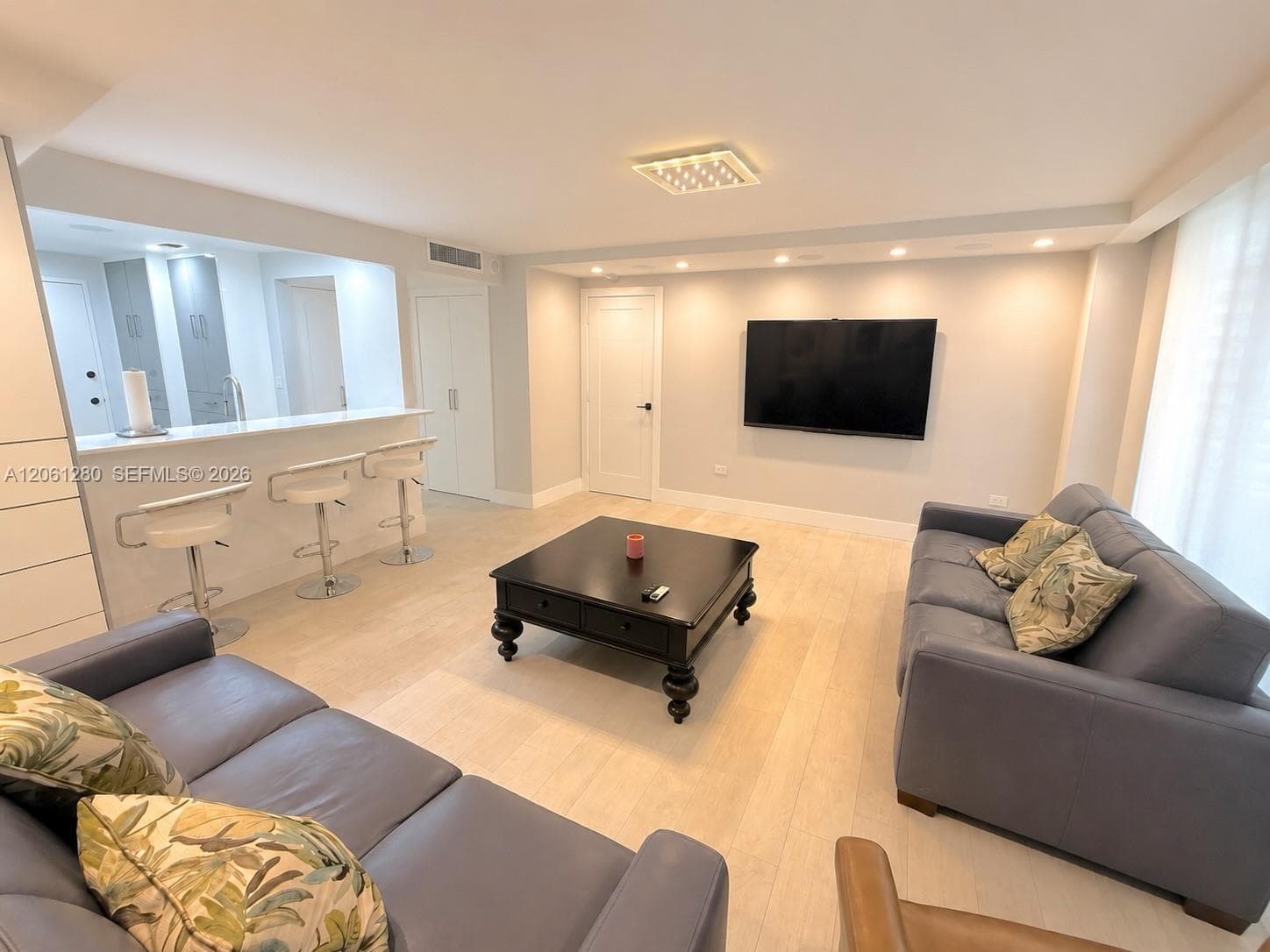 5555 Collins Ave # 12C, Miami Beach, FL 33140 photo 4