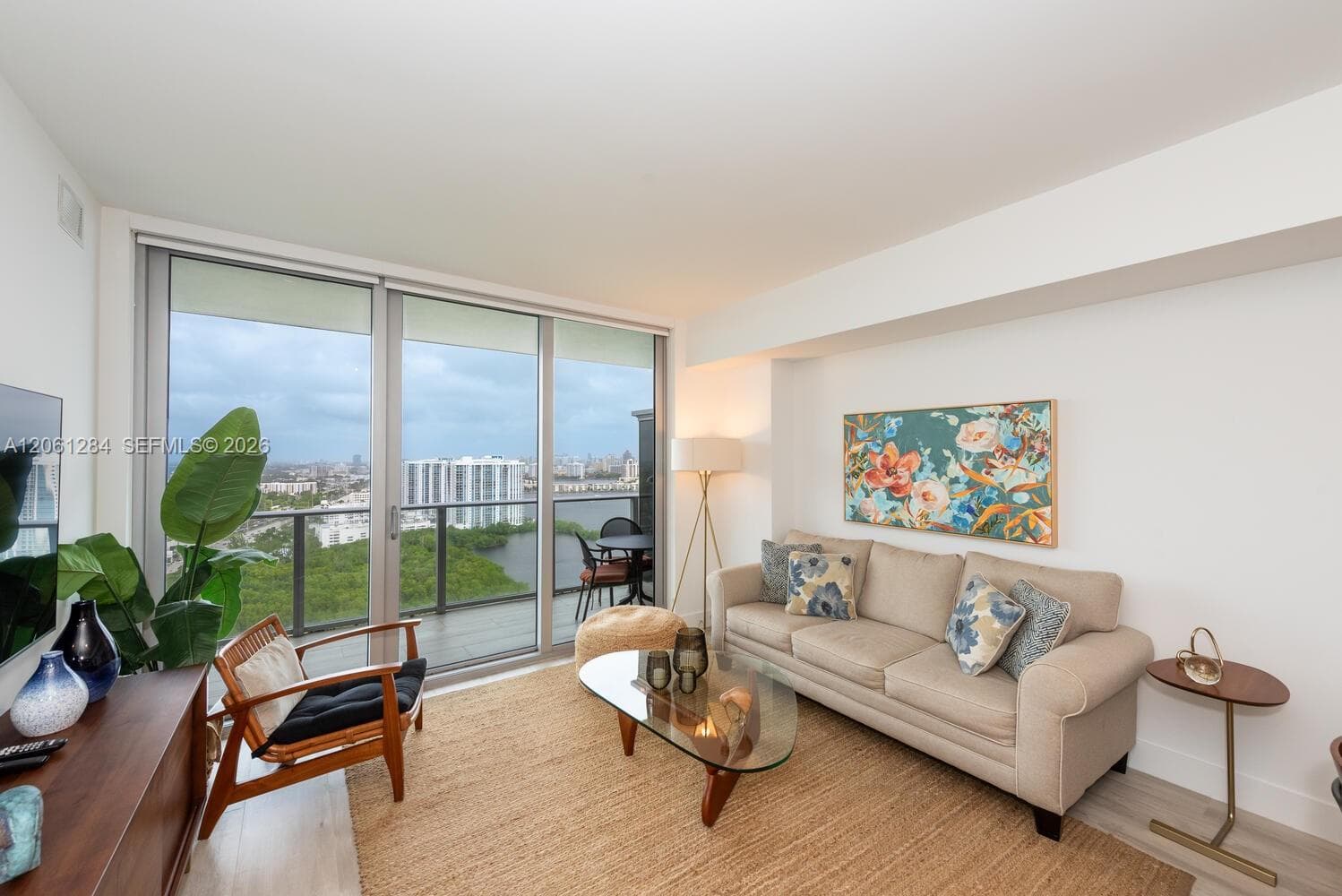 16385 Biscayne Blvd # 2904, North Miami Beach FL 33160 photo 5