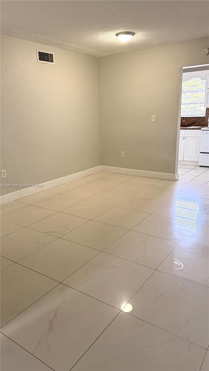 5100 W Flagler St # 204, Miami, FL 33134 photo 5