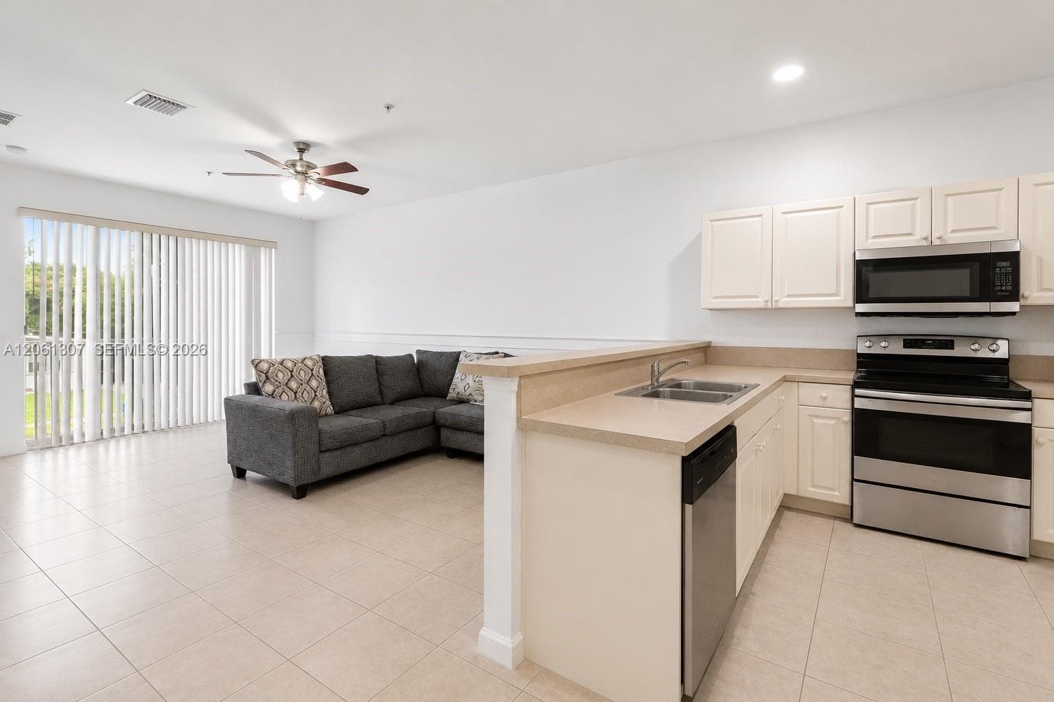 1925 Marsh Harbor Dr # 204, Riviera Beach FL 33404 photo 3