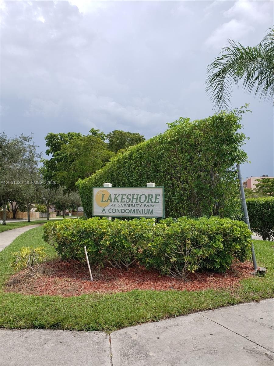 8550 N Sherman Cir # 303, Miramar FL 33025