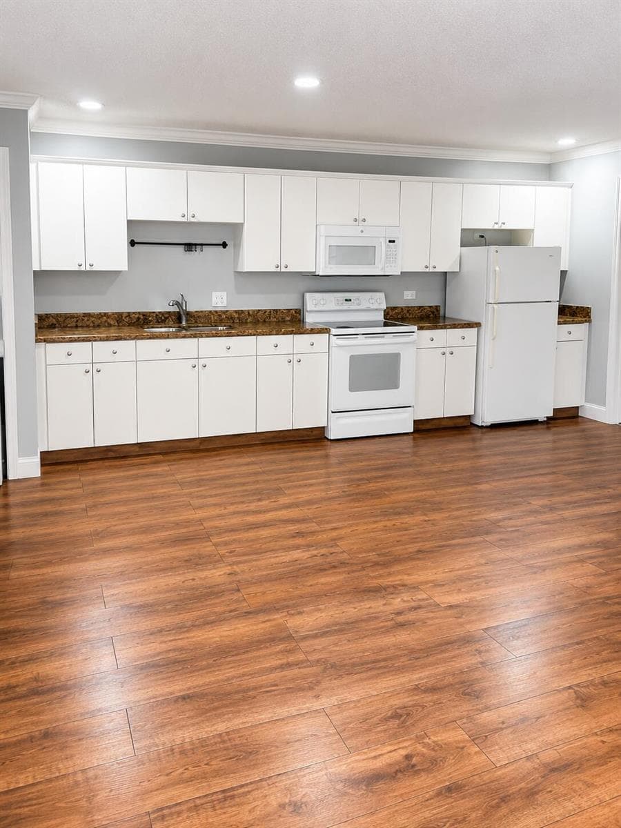 677 TRACE Circle # 205, Deerfield Beach FL 33441 photo 4