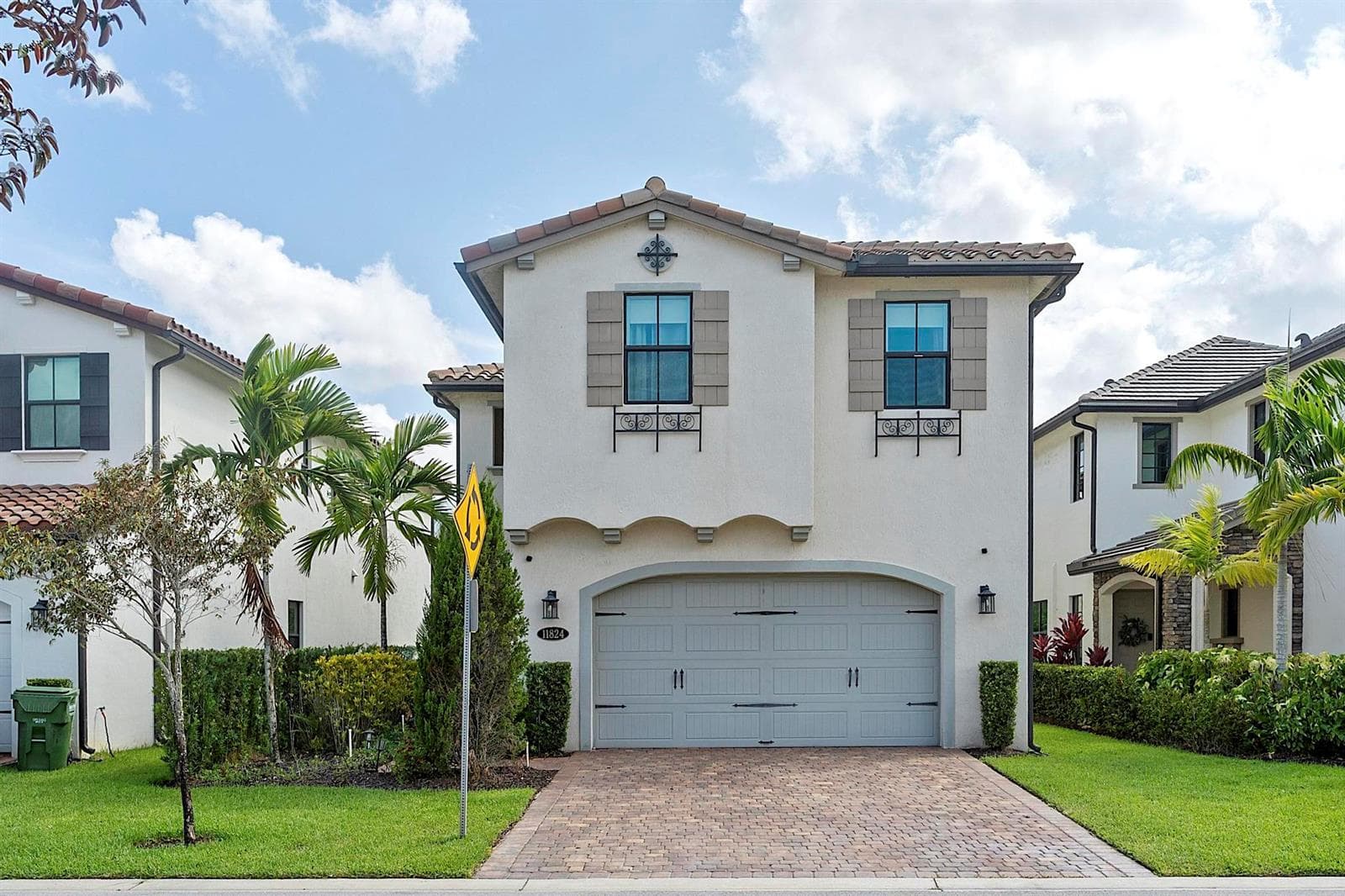 11824 SW 13th Court, Pembroke Pines FL 33025 photo 3