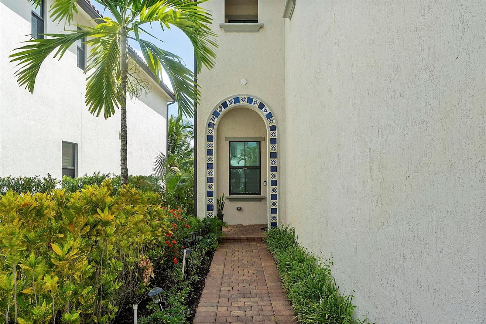 11824 SW 13th Court, Pembroke Pines FL 33025 photo 5