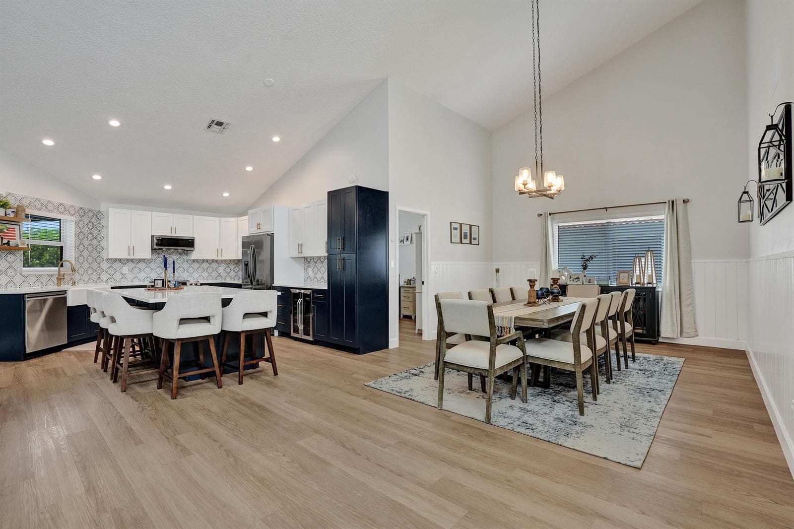 1711 W Oak Knoll Circle, Davie FL 33324 photo 4