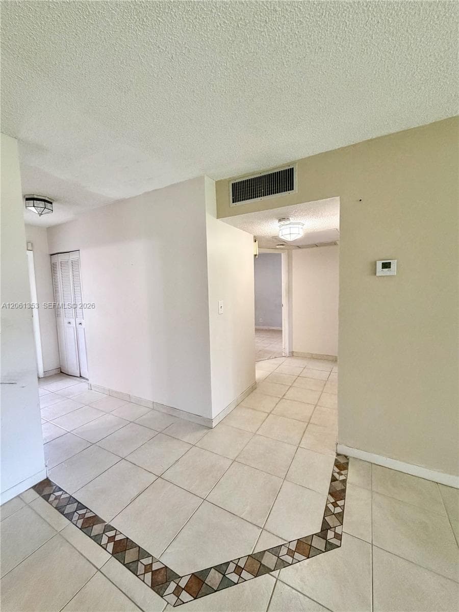 5001 NW 34th St # 102, Lauderdale Lakes FL 33319 photo 5
