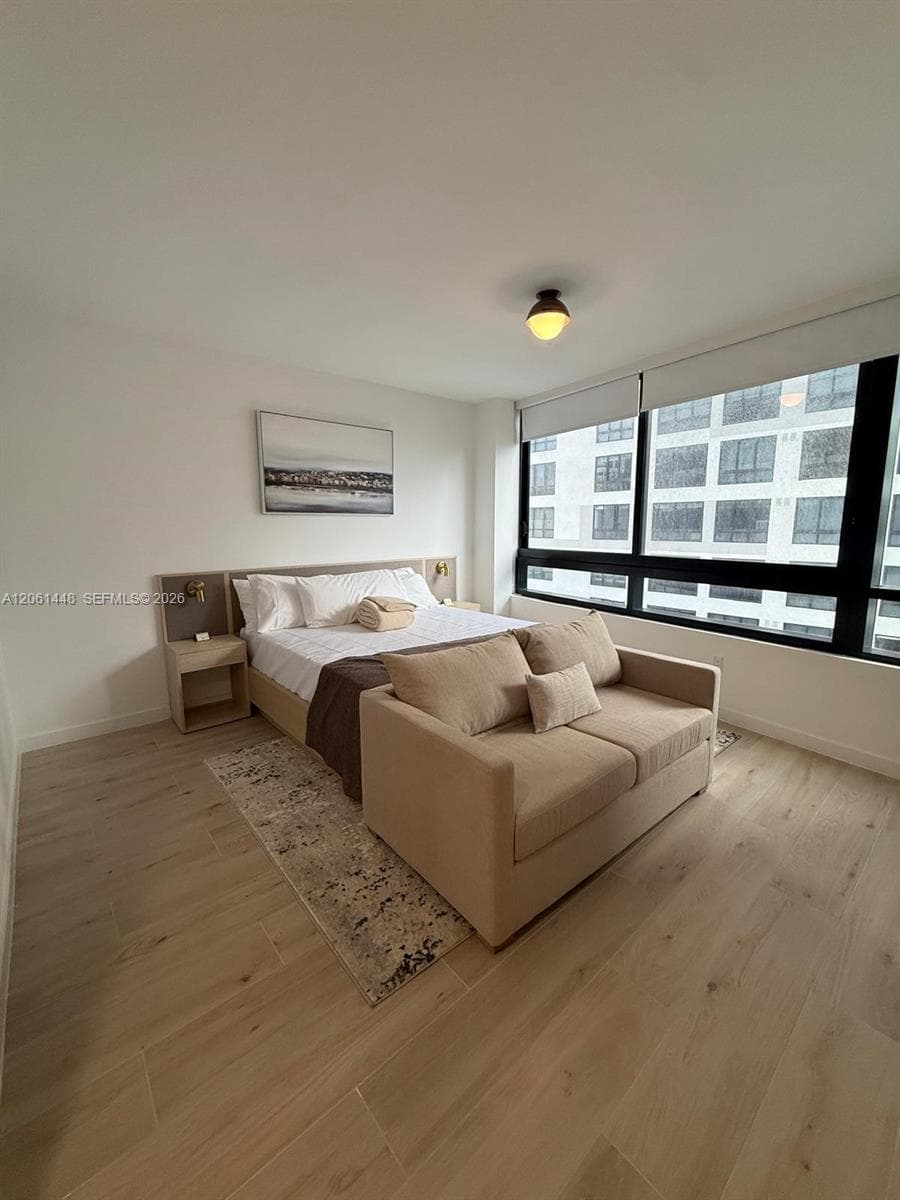 225 N Miami Ave # 1506, Miami FL 33128