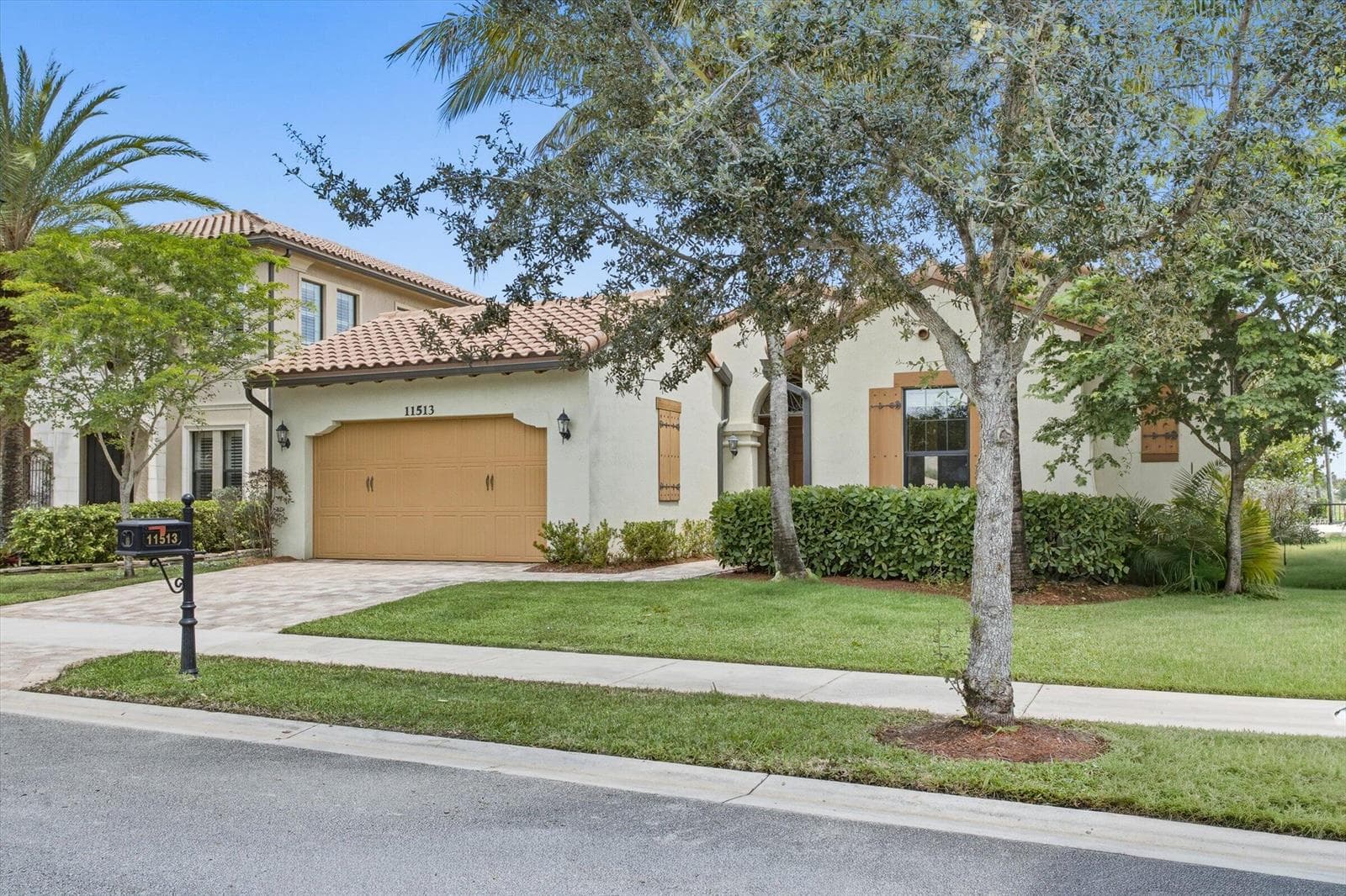 11513 NW 81st Place, Parkland FL 33076 photo 2