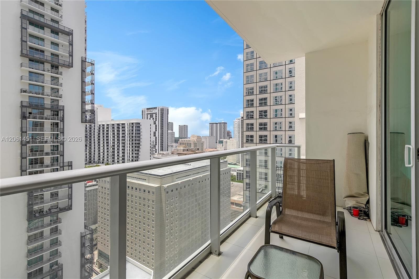 300 S Biscayne Blvd # 2309, Miami FL 33131