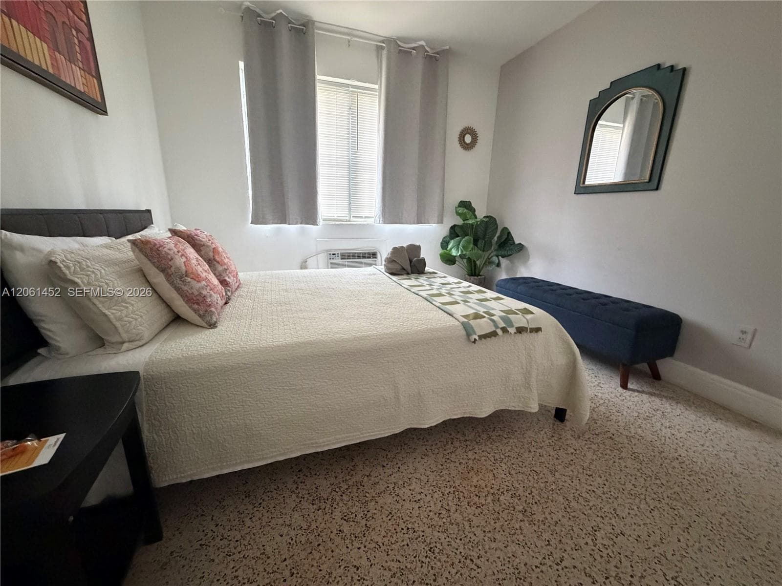 461 SW 6th St # 4, Miami FL 33130 photo 3