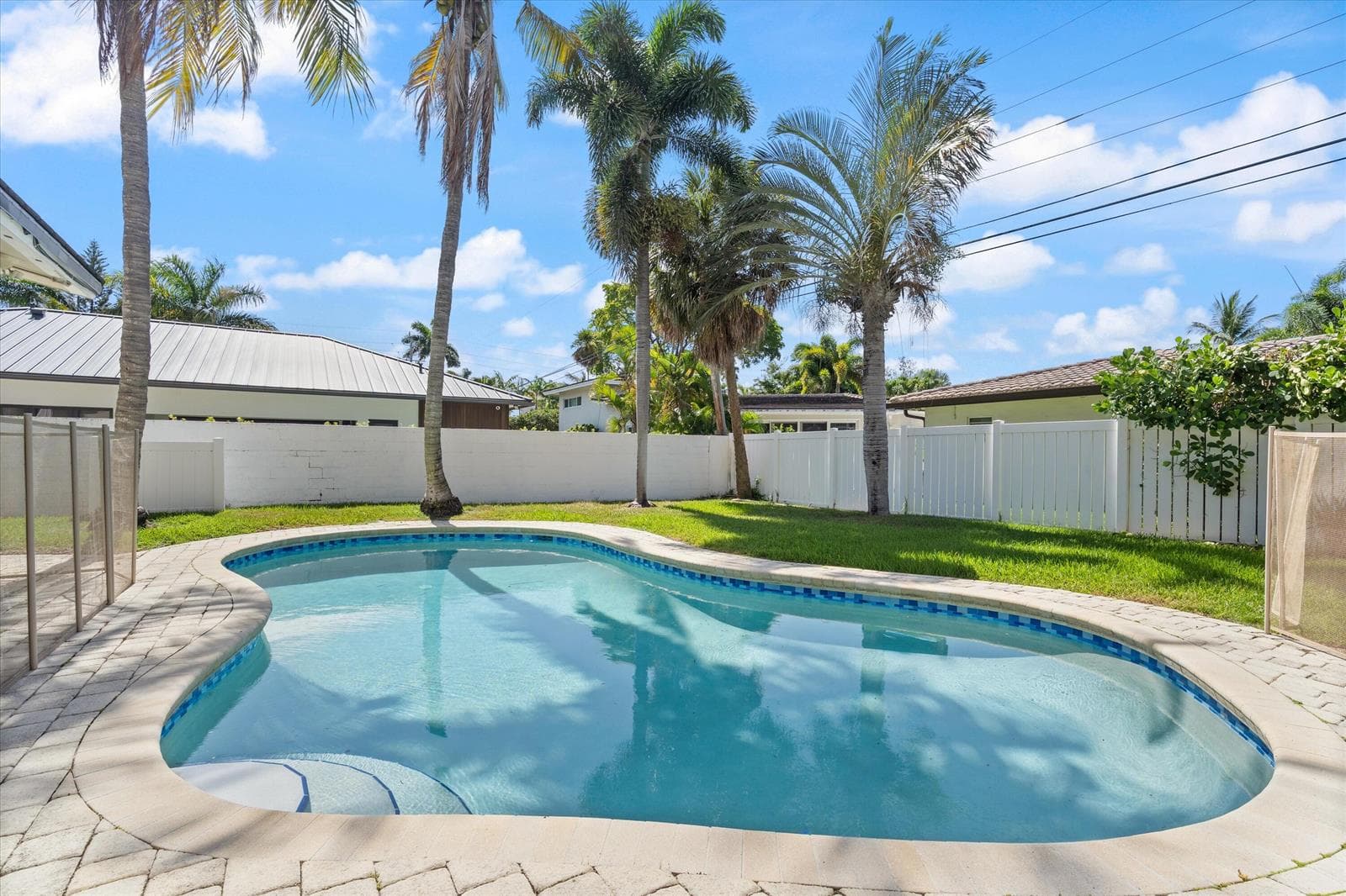 2740 NE 25th Place, Fort Lauderdale FL 33305 photo 3