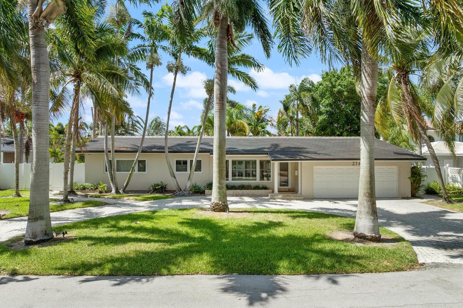 2740 NE 25th Place, Fort Lauderdale FL 33305
