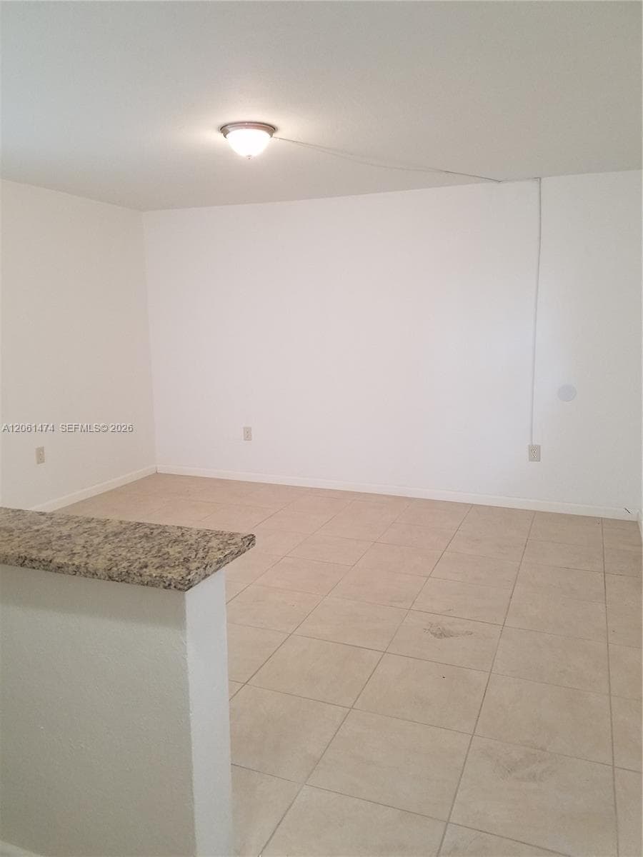4450 SW 67 AVE # Y, Miami FL 33155