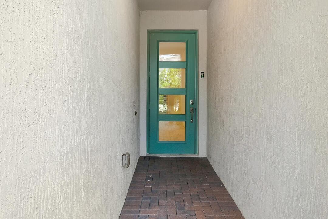 14131 SW Thorens Drive, FL 34987 photo 2