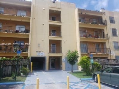 5625 W 20th Ave # 113, Hialeah FL 33012