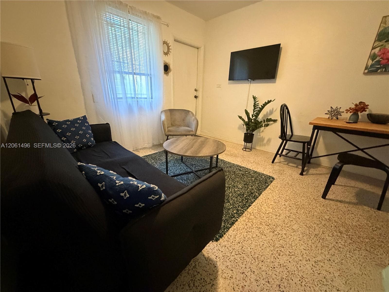 461 SW 6th St # 8, Miami FL 33130 photo 3