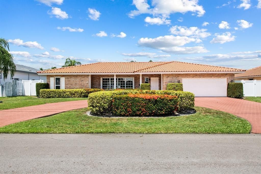 4041 NE 27TH Terrace, Lighthouse Point FL 33064