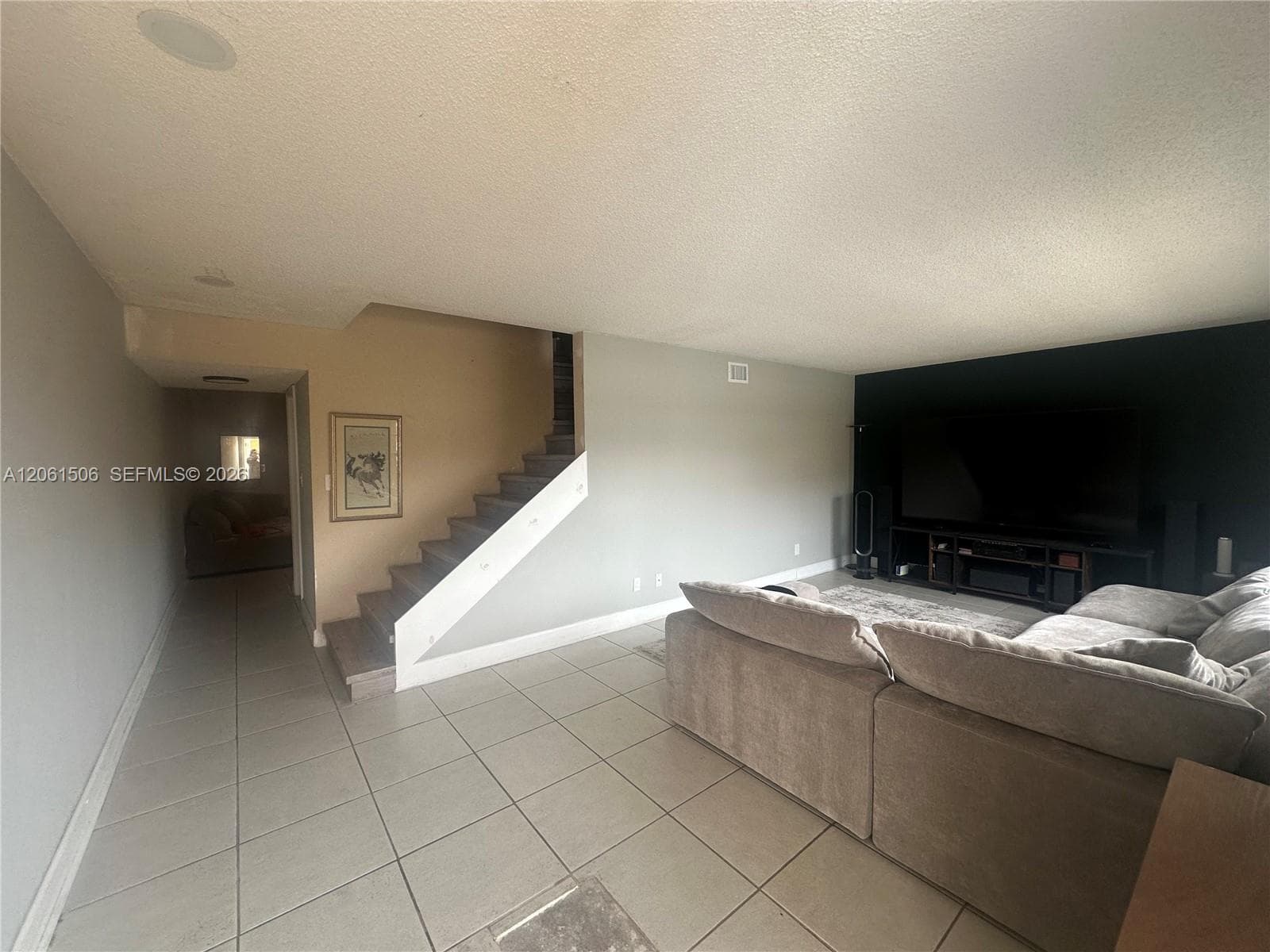 62 Spinning Wheel Ln, Tamarac FL 33319 photo 2