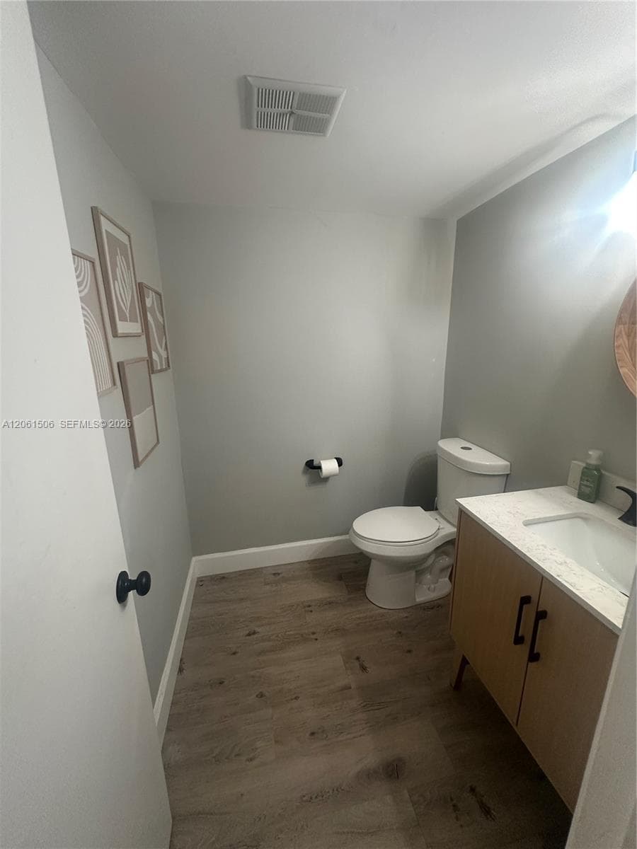 62 Spinning Wheel Ln, Tamarac FL 33319 photo 5