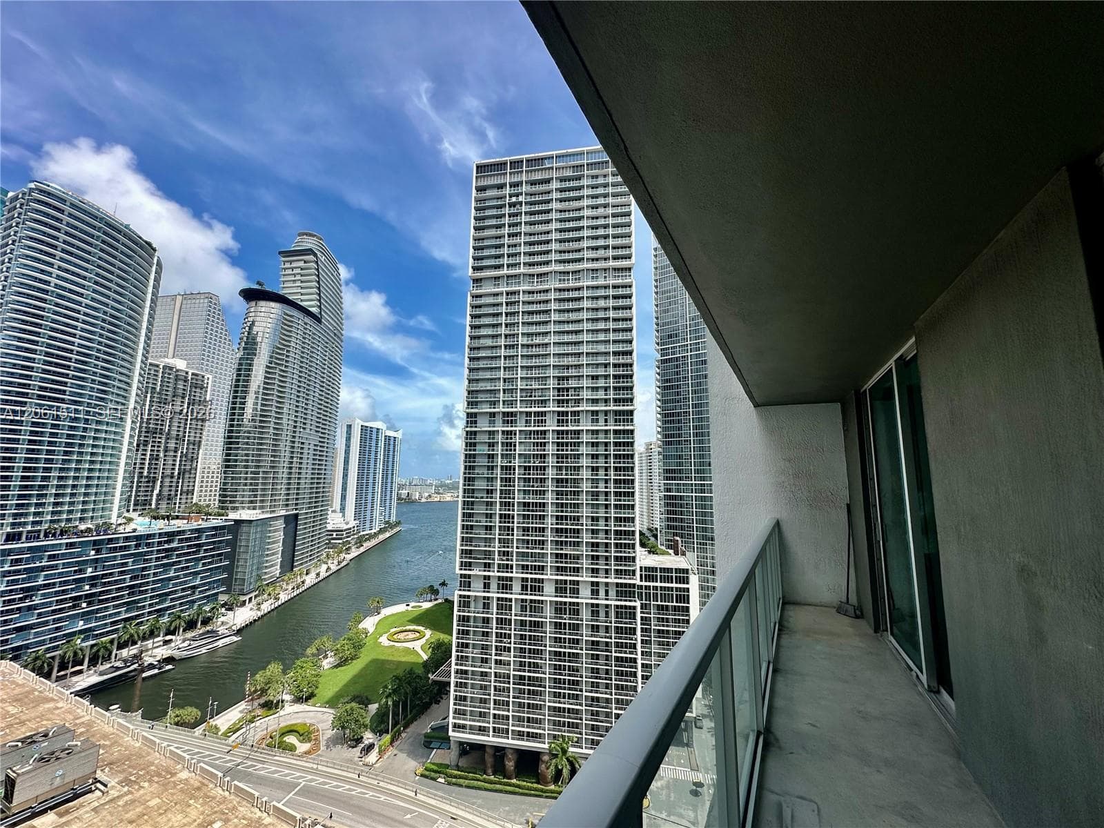 500 Brickell Ave # 2407, Miami FL 33131 photo 3