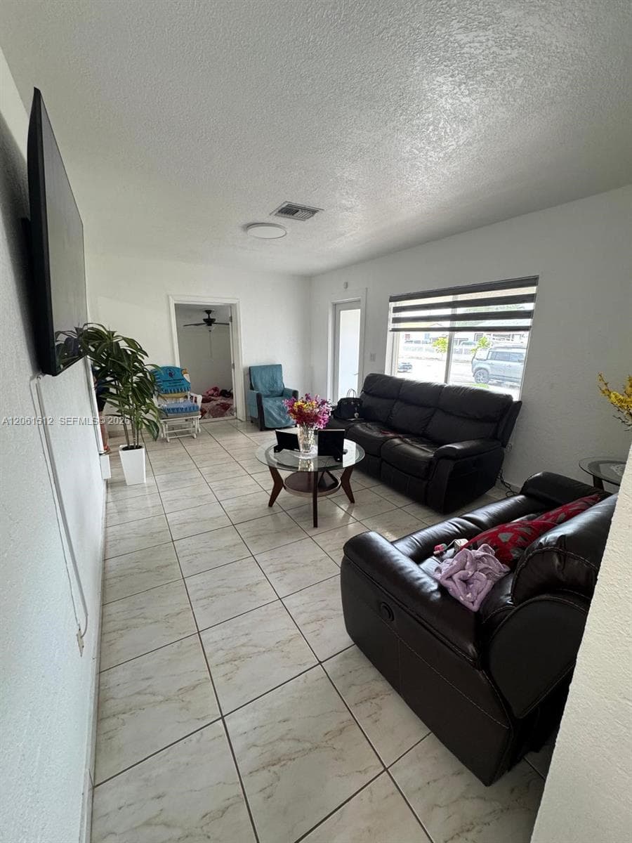80 W 56th St, Hialeah FL 33012 photo 3