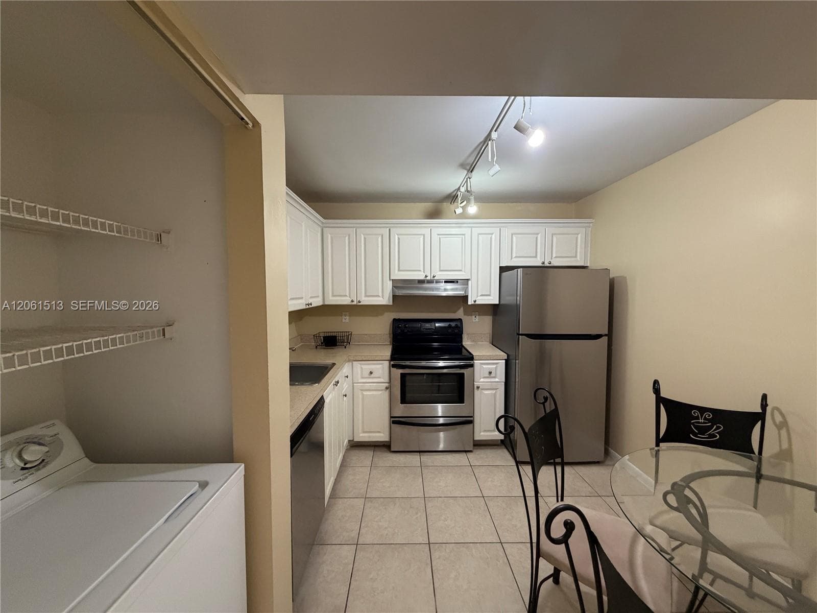 711 N Pine Island Rd # 121, Plantation FL 33324 photo 3