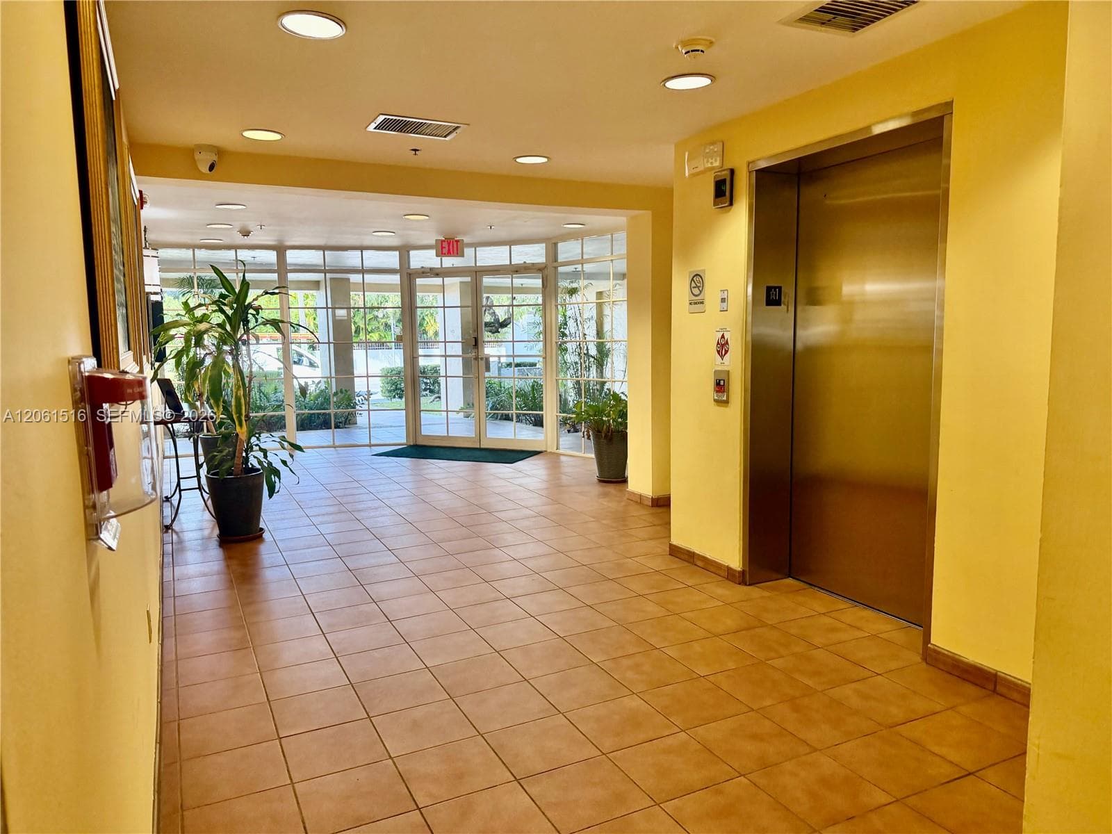 601 SW 37th Ave # 303, Miami, FL 33135 photo 3
