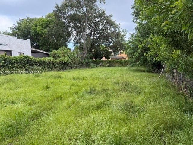 1036 NW 31st St, Miami FL 33127 photo 3