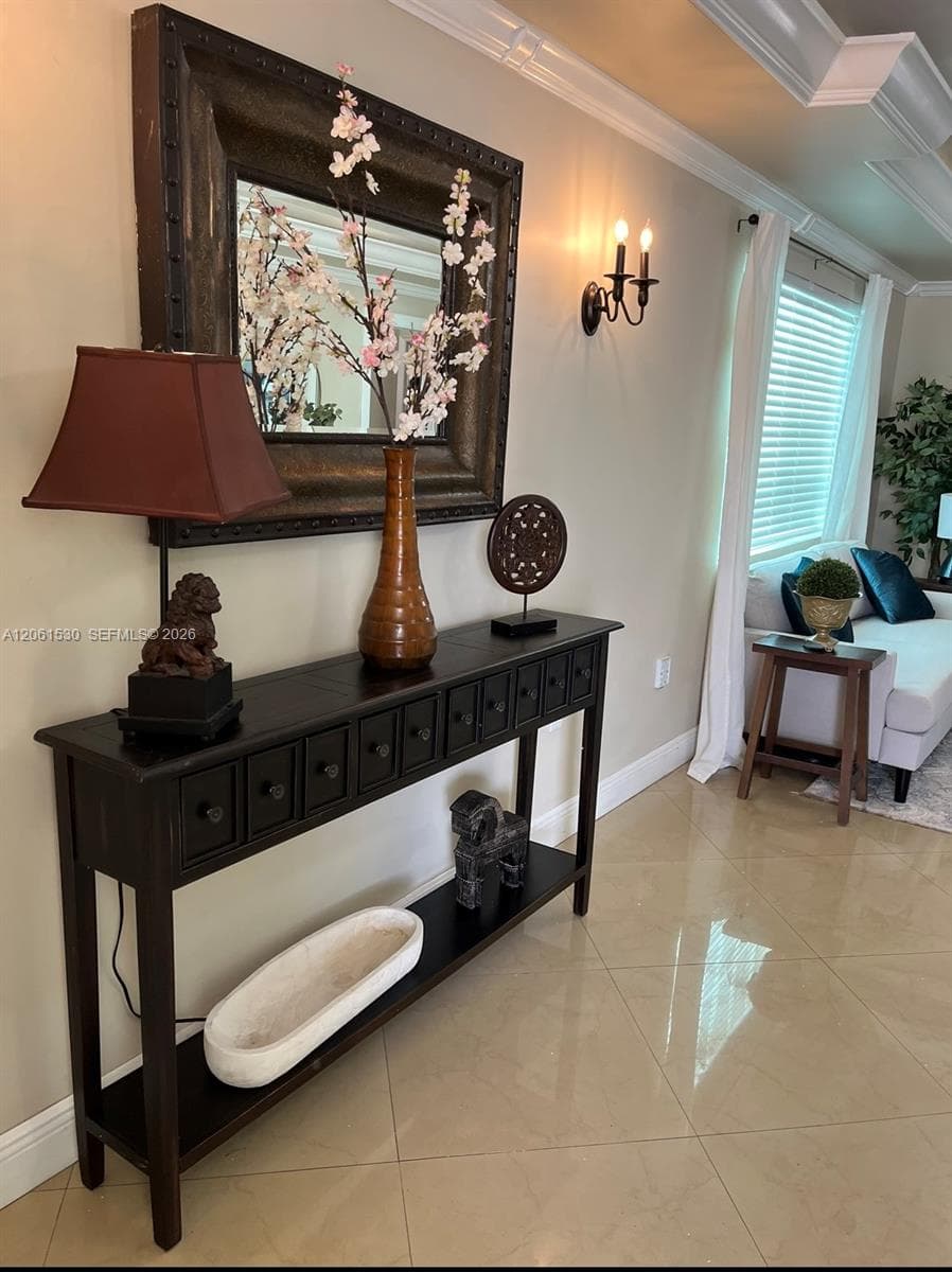 1029 SW 10th Ave, Miami FL 33130 photo 2