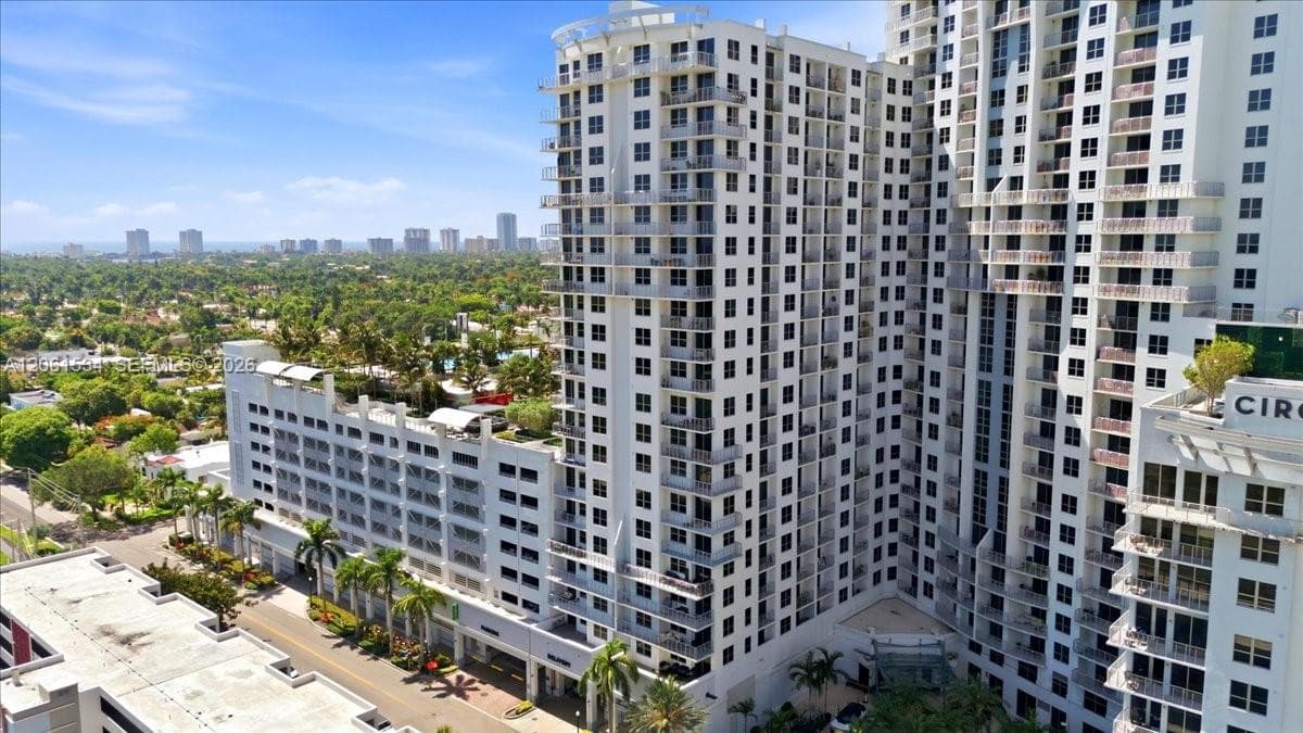 1776 Polk St # 703, Hollywood, FL 33020 photo 2
