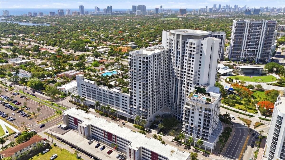 1776 Polk St # 703, Hollywood, FL 33020 photo 4