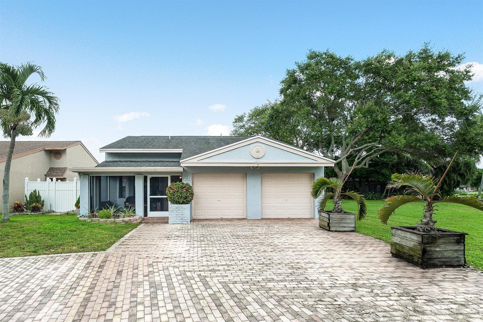 28 Paxford Lane, Boynton Beach FL 33426 photo 2
