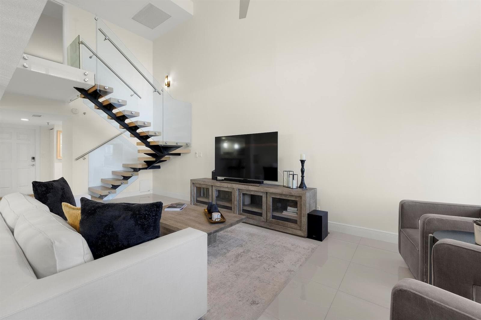 665 SE 21st Avenue # 104, Deerfield Beach FL 33441 photo 3