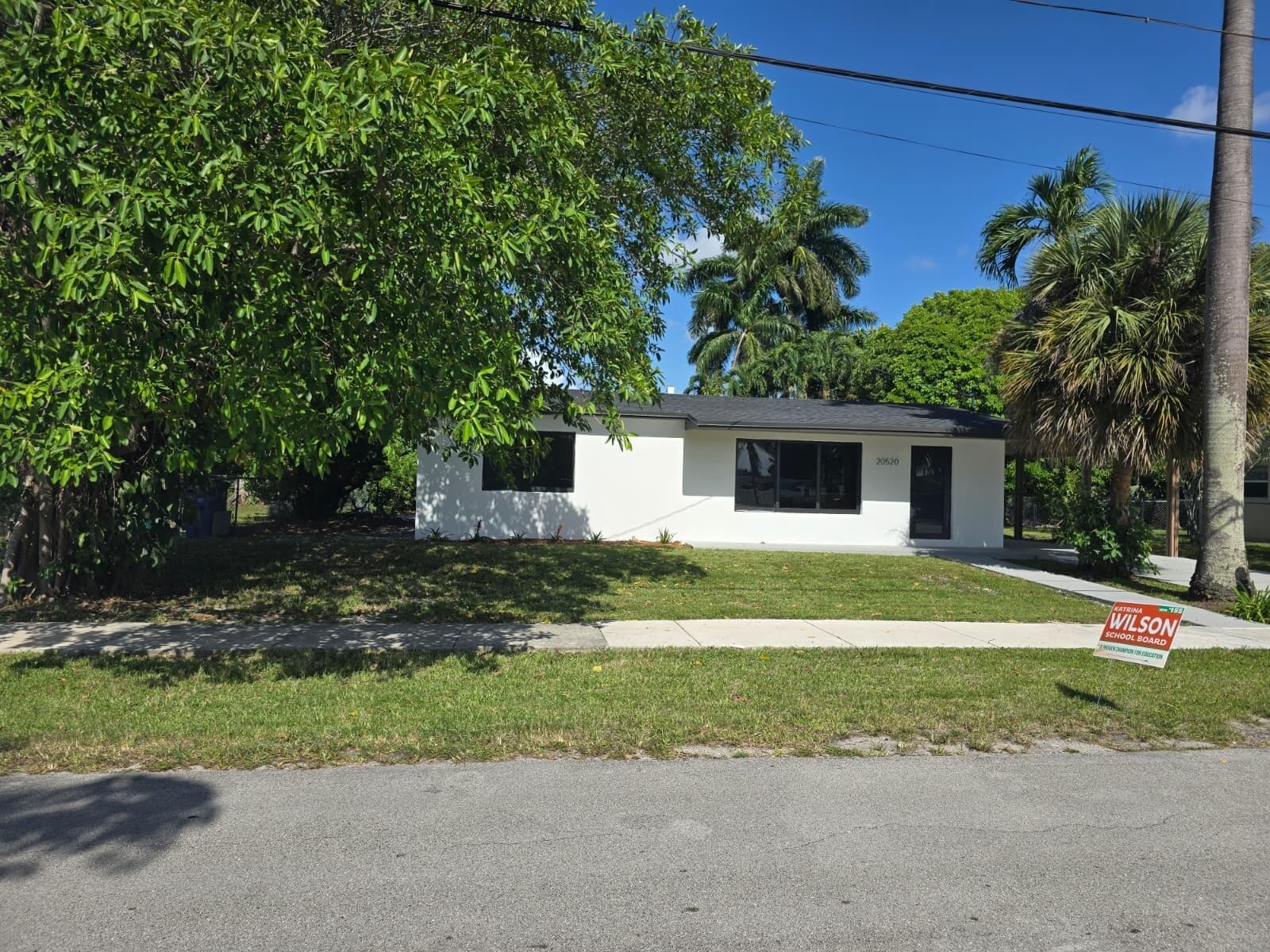 20520 NW 26TH Court, Miami Gardens FL 33056 photo 2