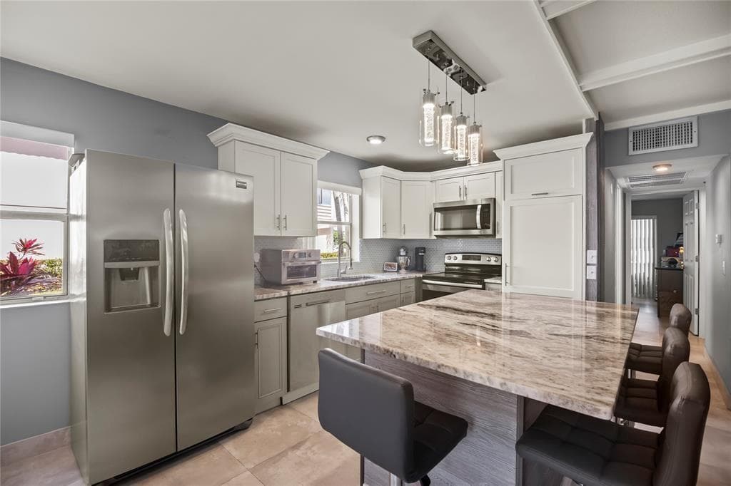 352 Saxony Trail # 352, Delray Beach FL 33446 photo 3