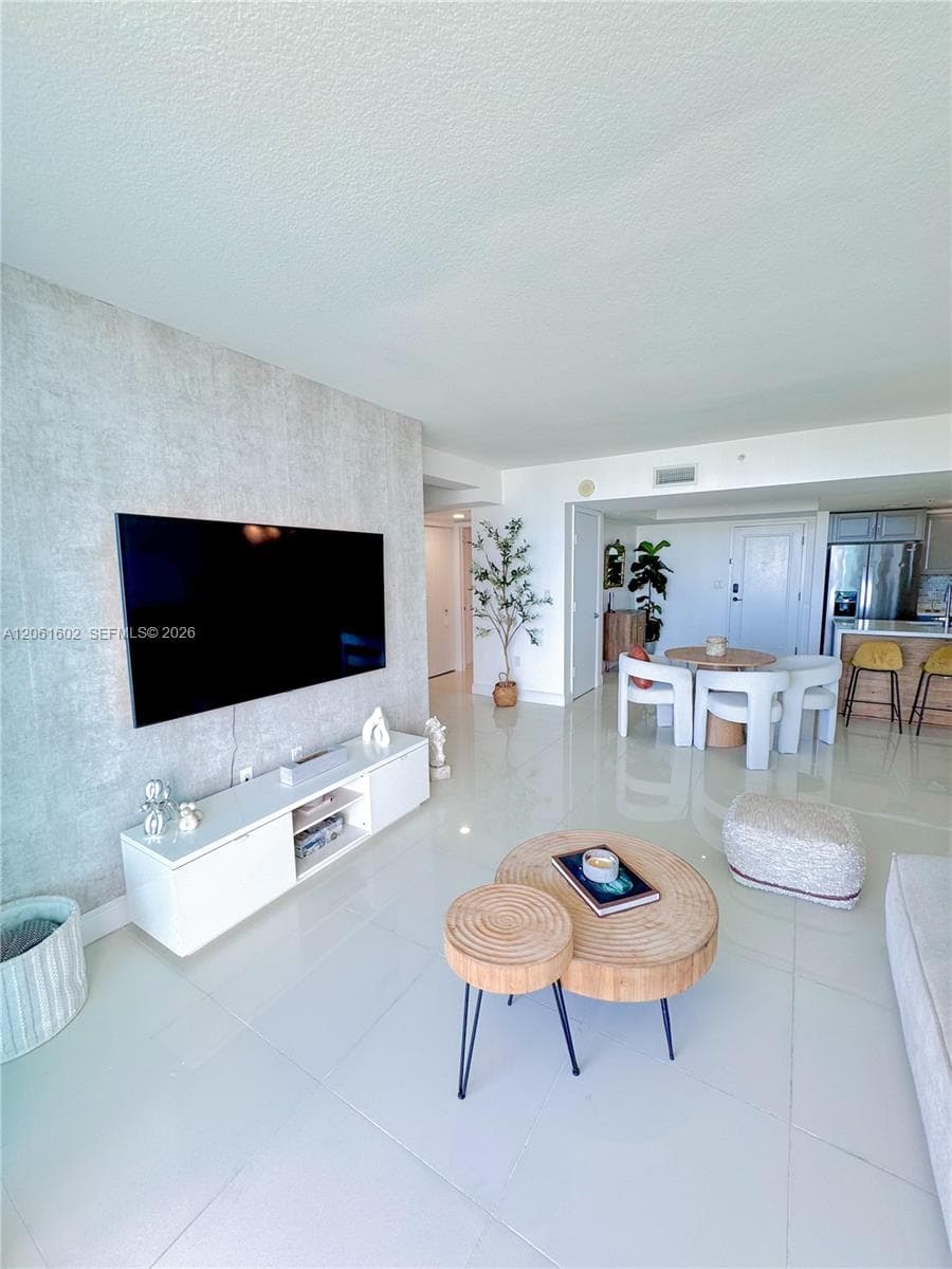 1861 NW S River Dr # 2609, Miami, FL 33125 photo 4