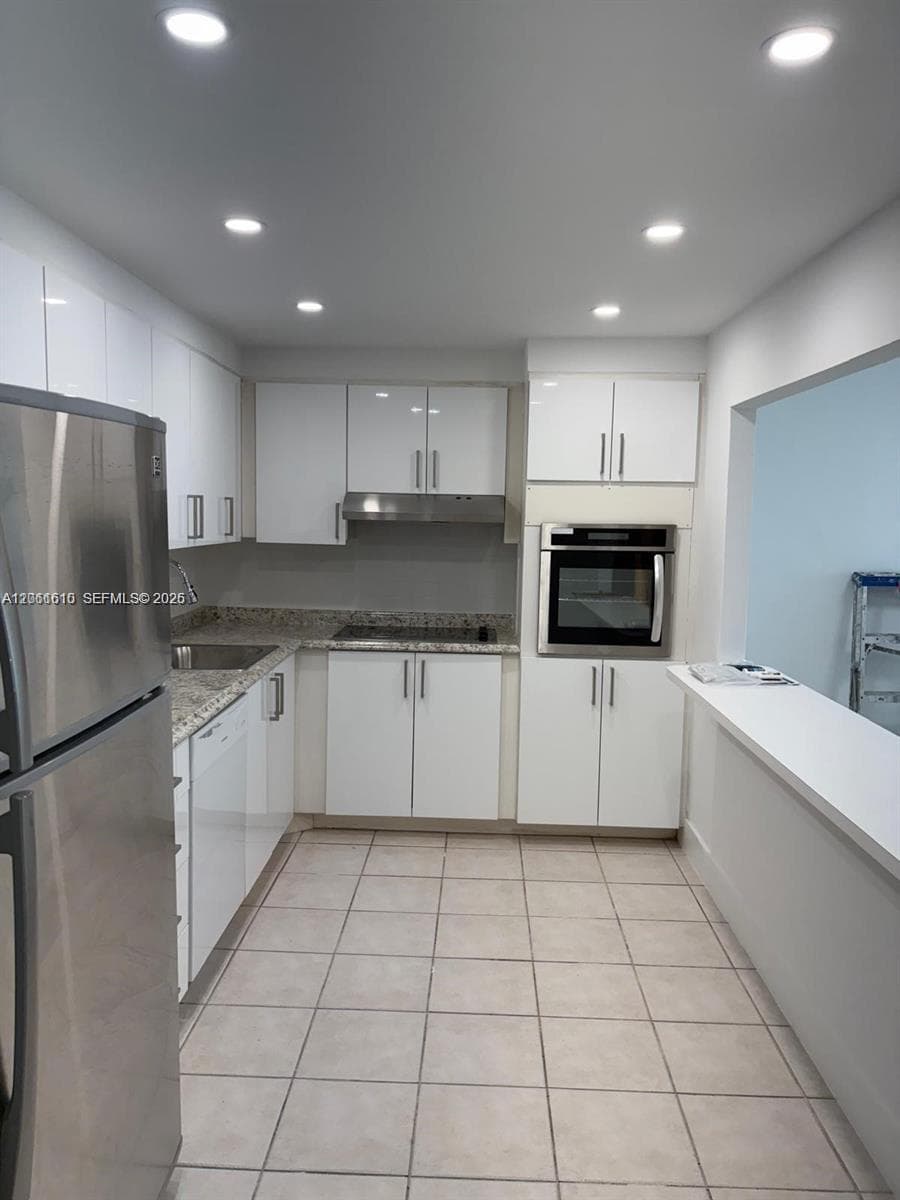 19390 Collins Ave # 308, Sunny Isles Beach FL 33160 photo 5