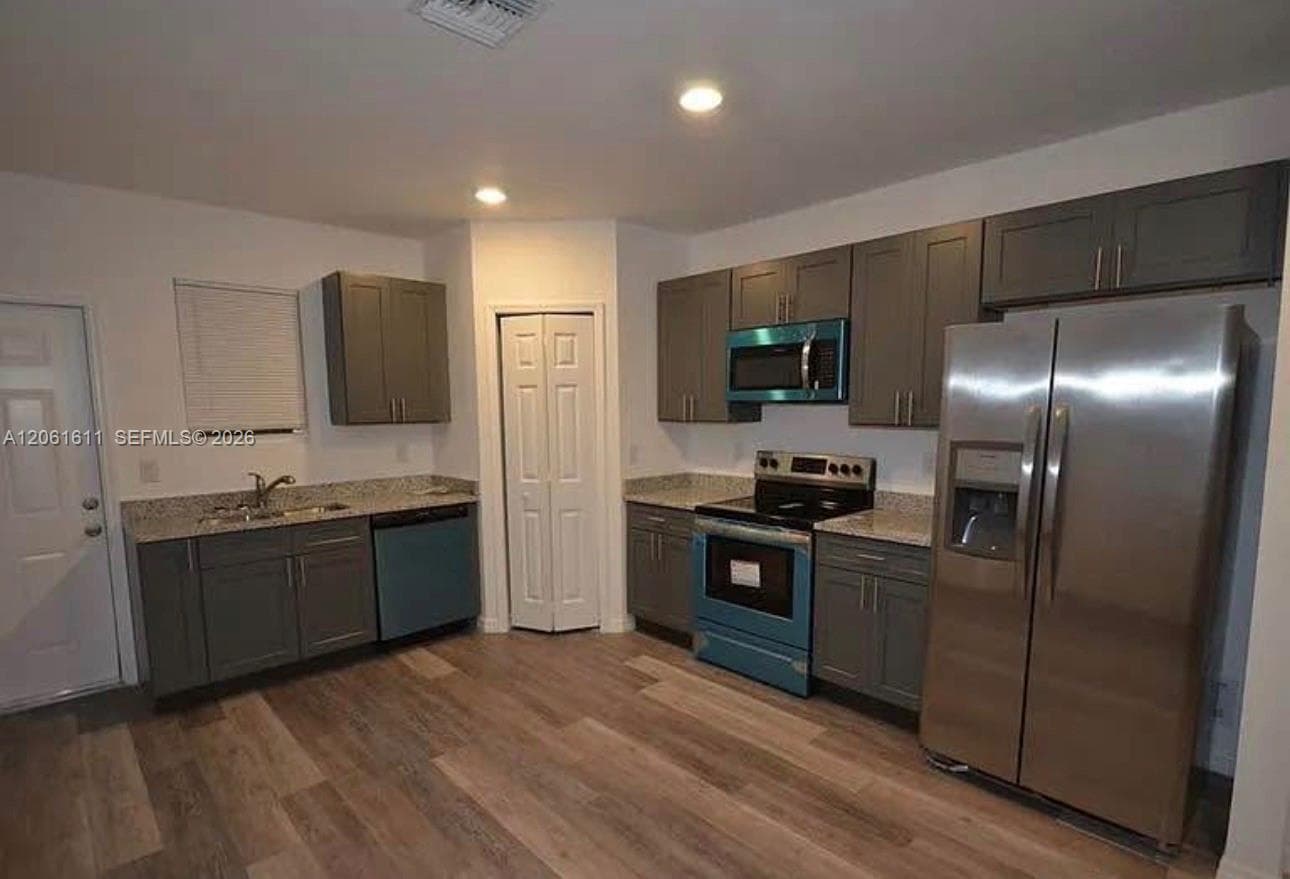 2221 Carver Ave, Fort Myers FL 33916 photo 4