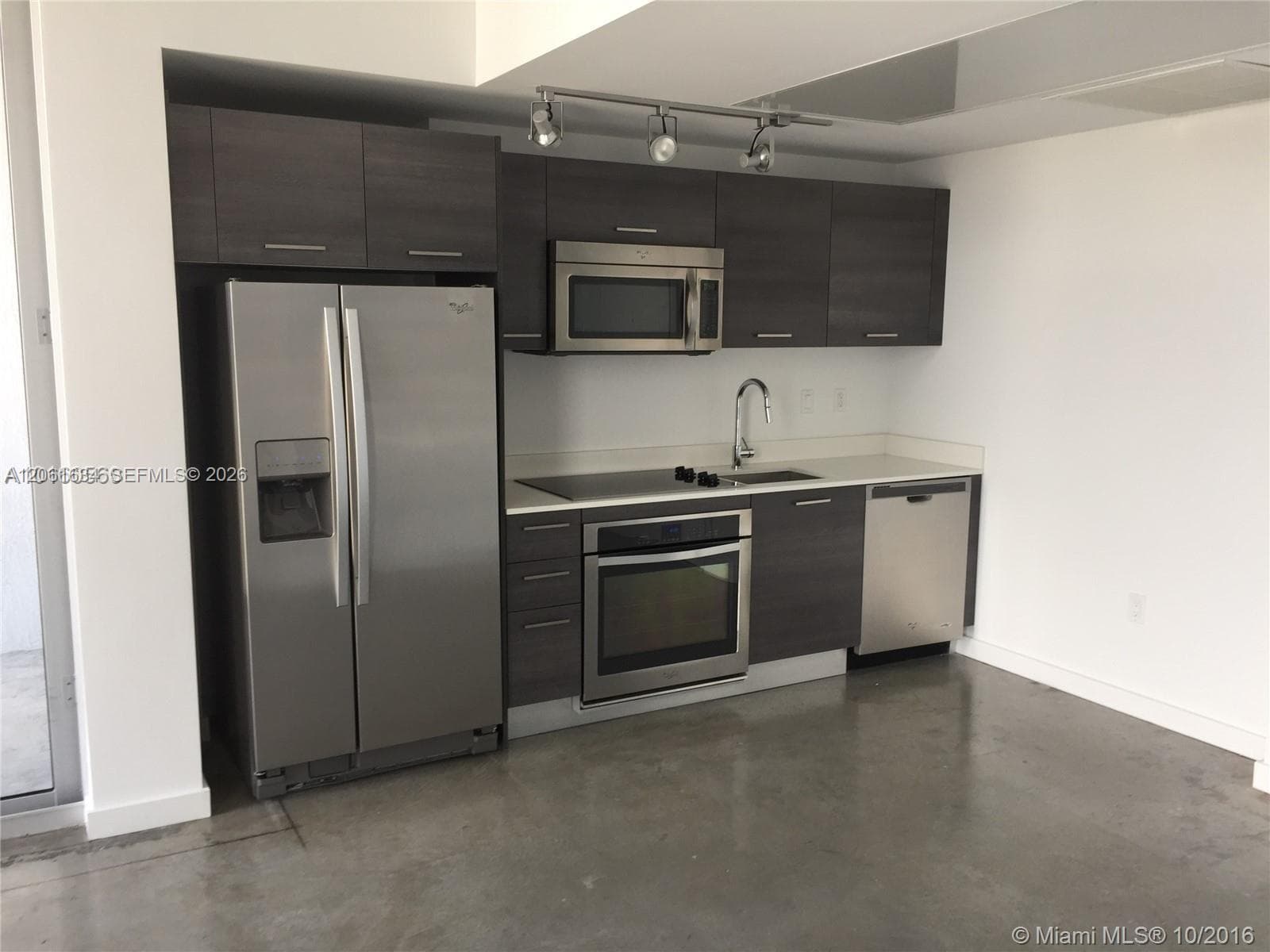 151 SE 1st St # 3404, Miami FL 33131 photo 3