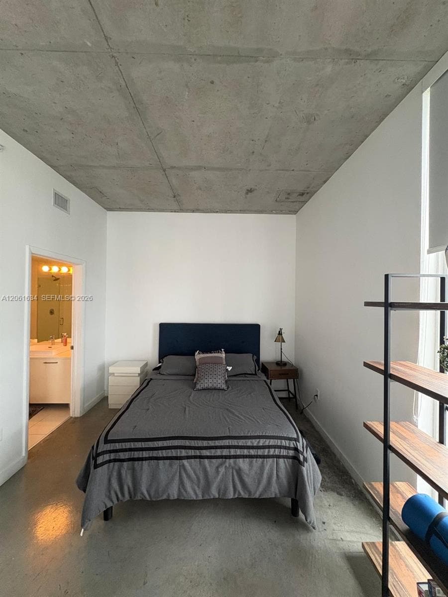 151 SE 1st St # 3404, Miami FL 33131