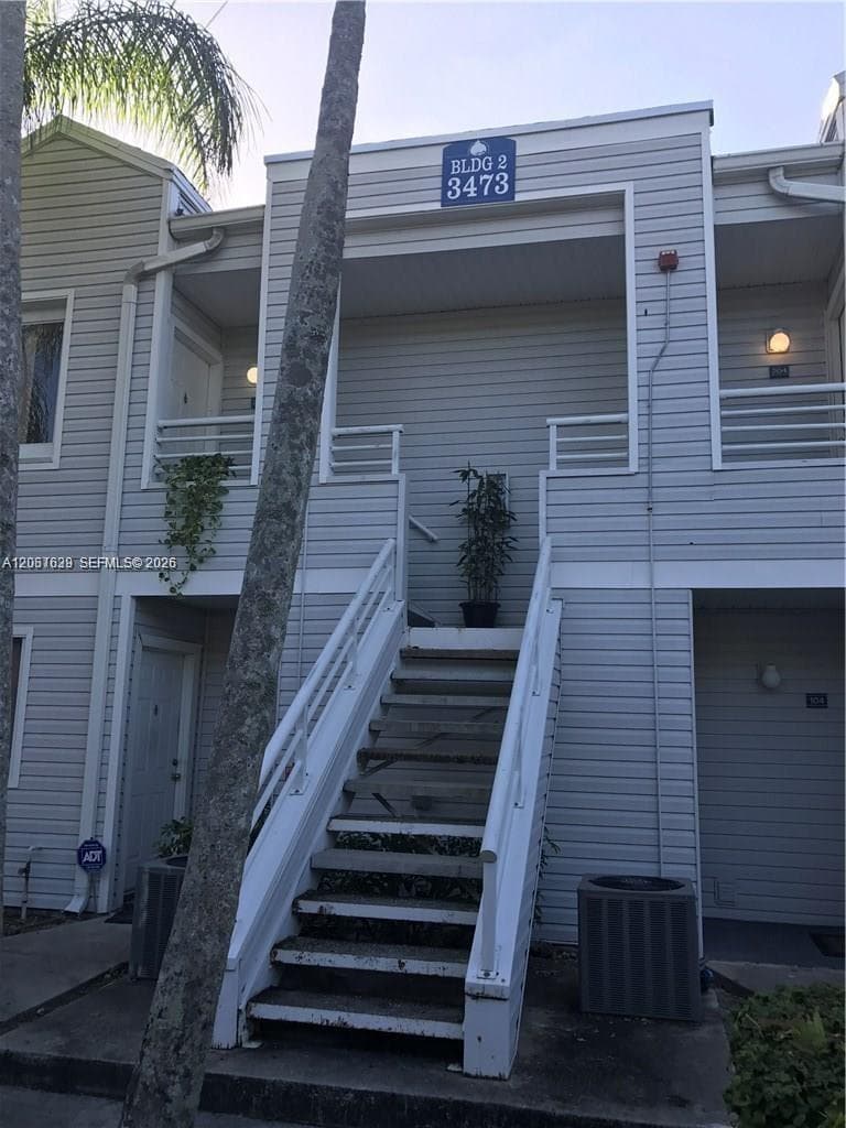 3473 NW 44th St # 103, Oakland Park FL 33309
