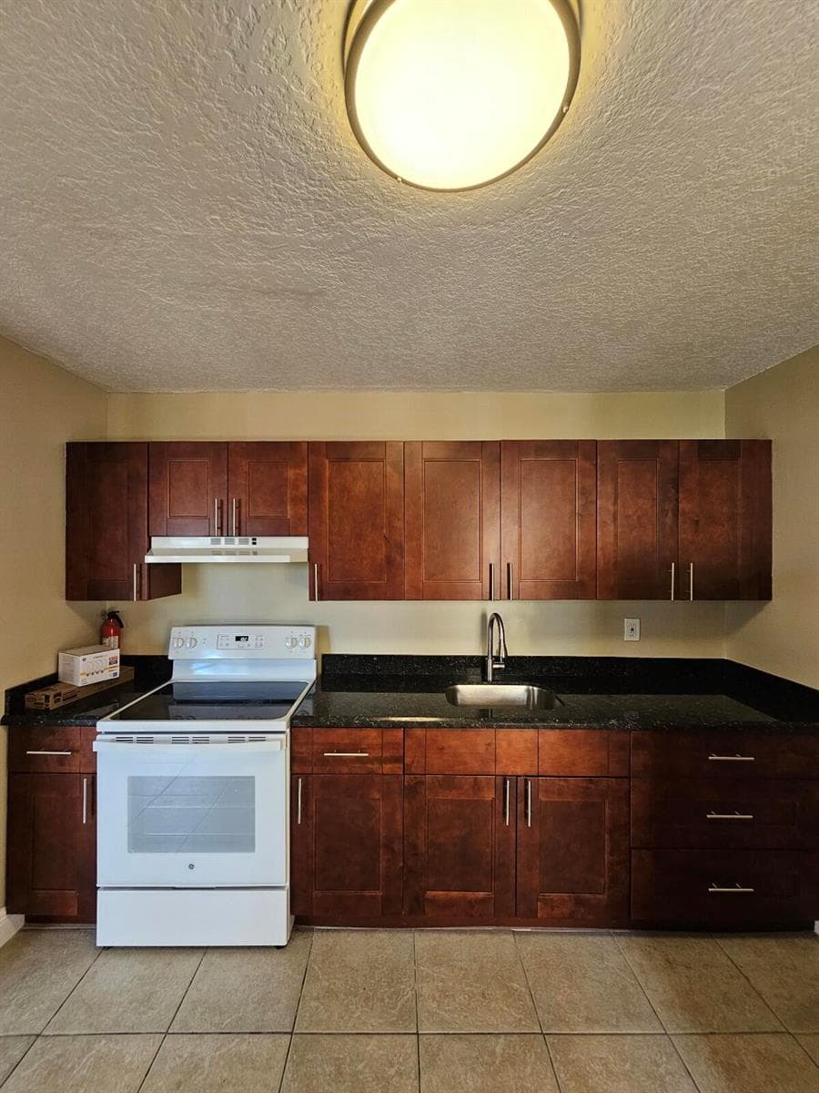 1200 W Blue Heron Boulevard # 5, Riviera Beach FL 33404