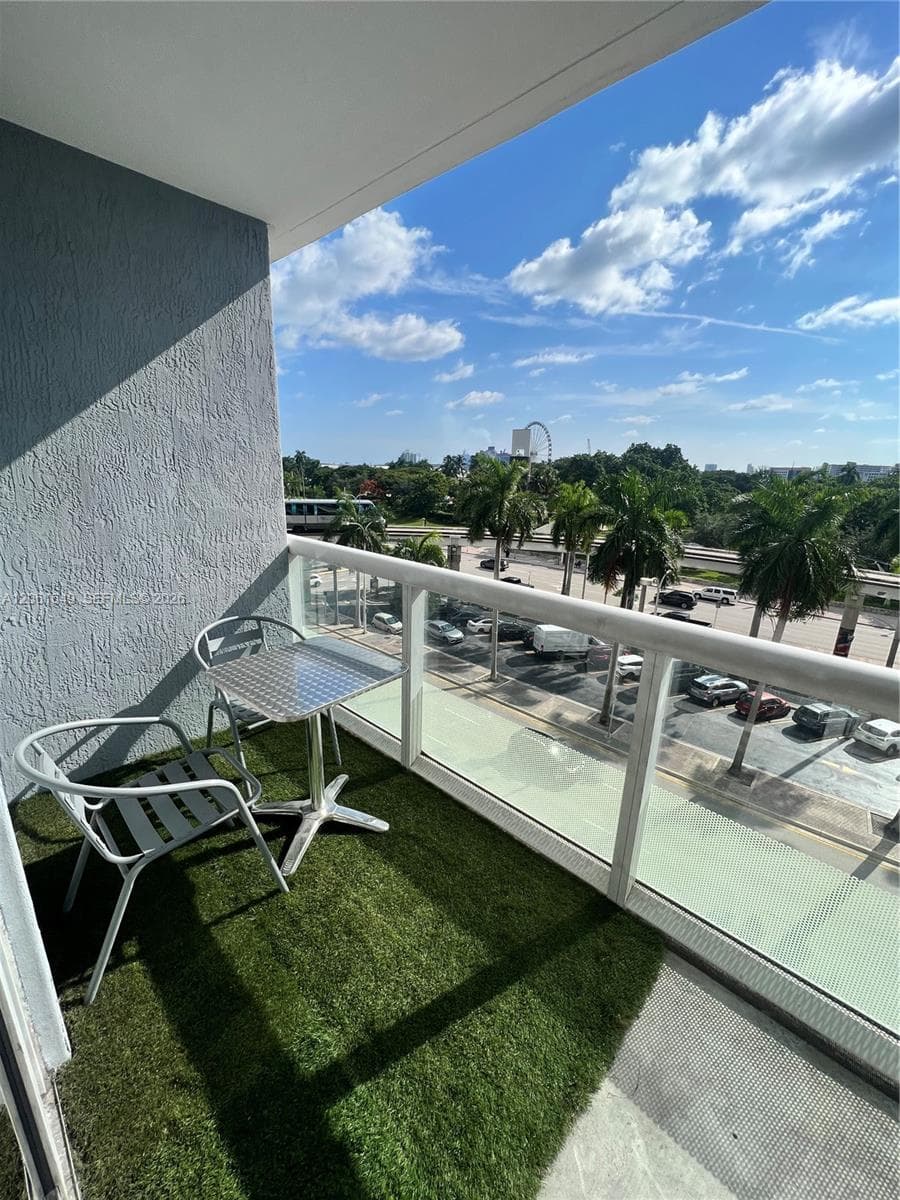 50 Biscayne Blvd # 508, Miami FL 33132 photo 3