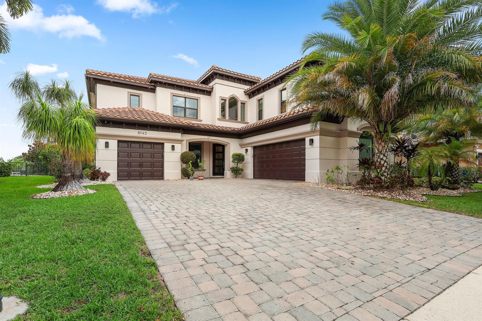 8142 Bradford Way, Parkland FL 33076 photo 2