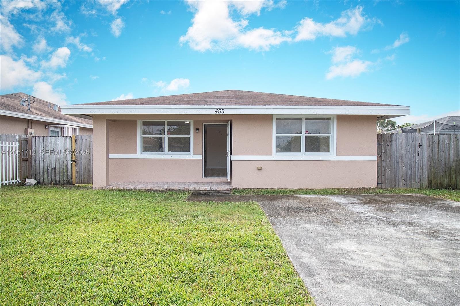 455 NW 14th St, Florida City FL 33034 photo 2
