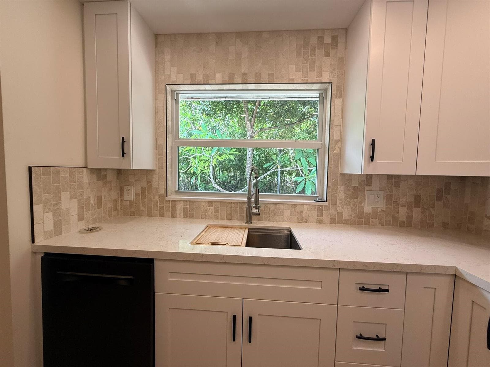 550 SW Natura Avenue, Deerfield Beach FL 33441 photo 4