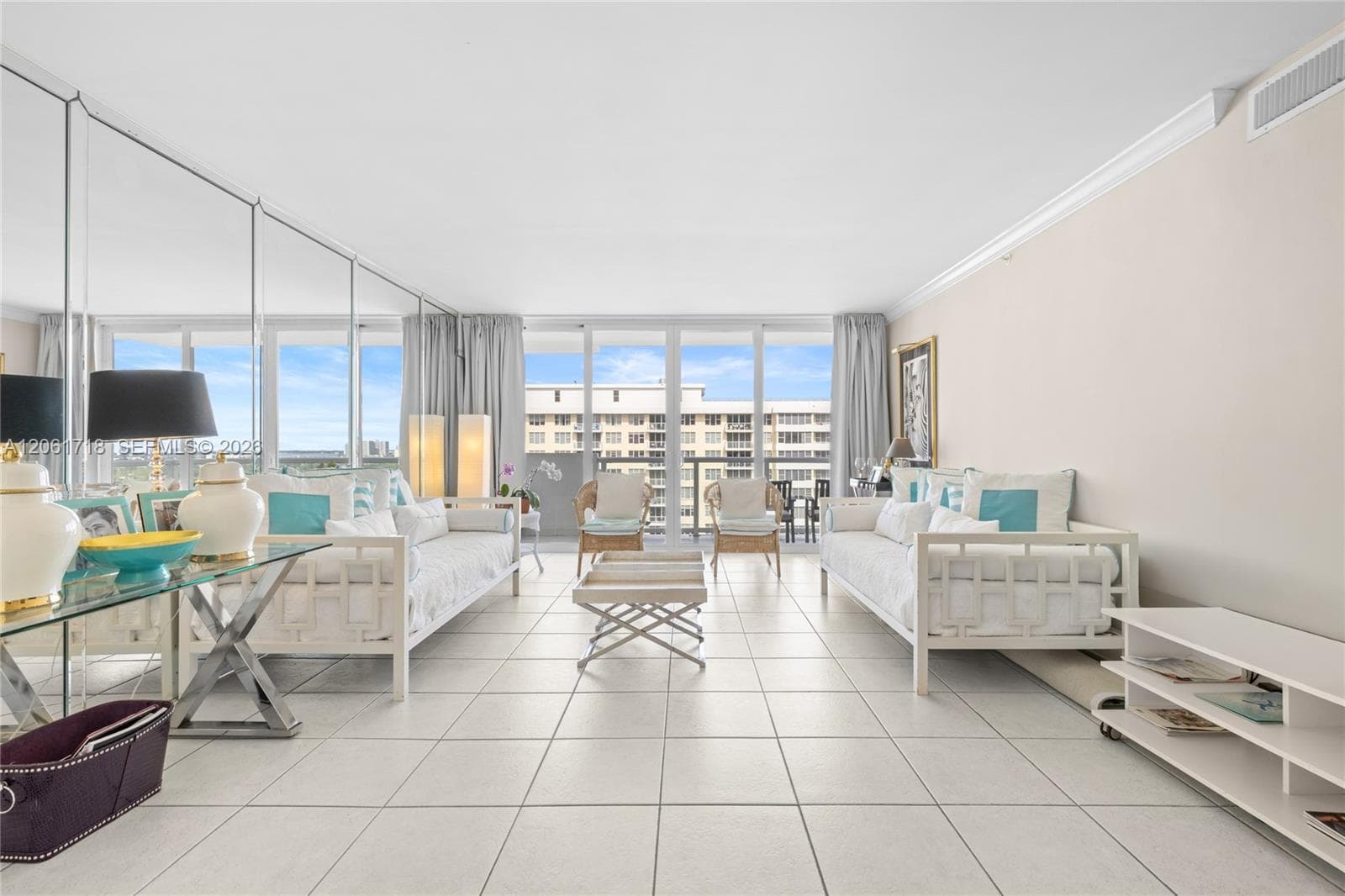 5601 Collins Ave # 1515, Miami Beach FL 33140 photo 2