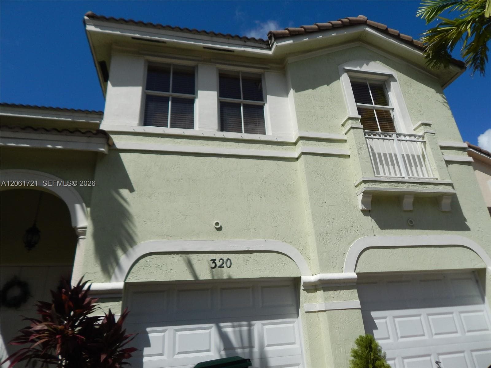 320 SW 87th Ct, Miami FL 33174 photo 2