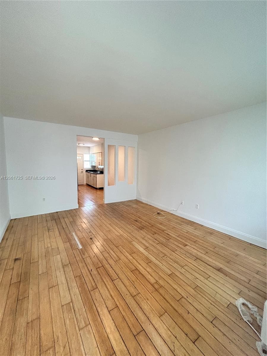 8080 Tatum Waterway Dr # 12, Miami Beach FL 33141 photo 3