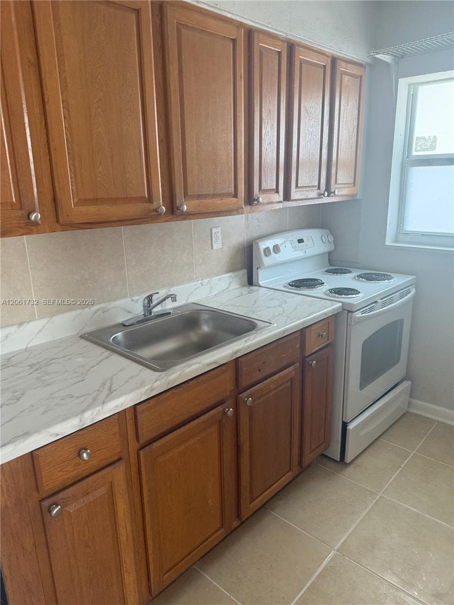 621 SW 15th Ave # 1, Miami, FL 33135 photo 5